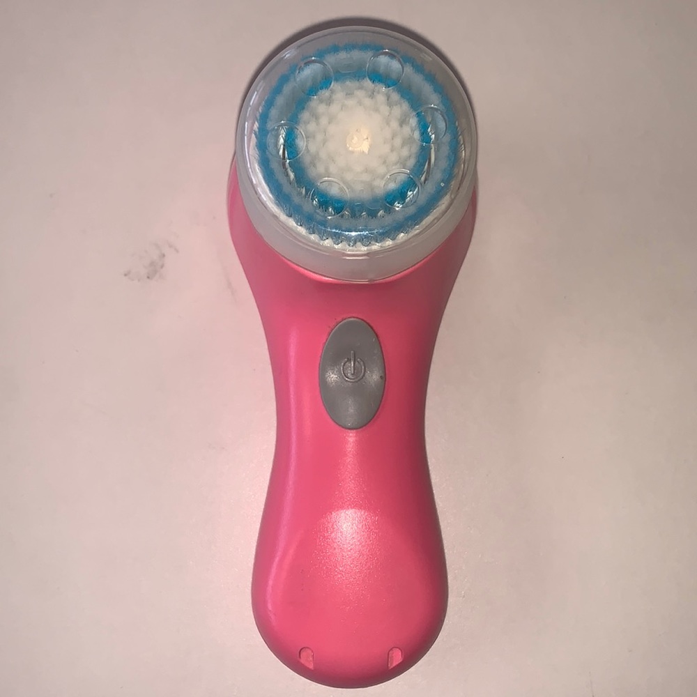 Clarisonic Mia face brush